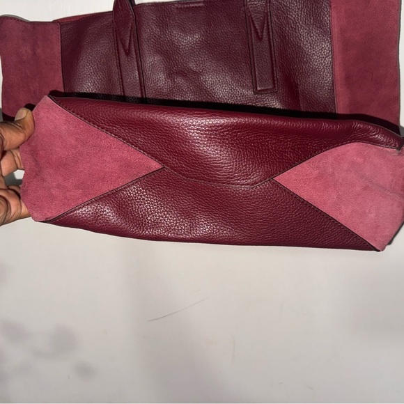 Michael Kors Red Leather Tote Bag with Minimalist Design - Picture 6 of 8